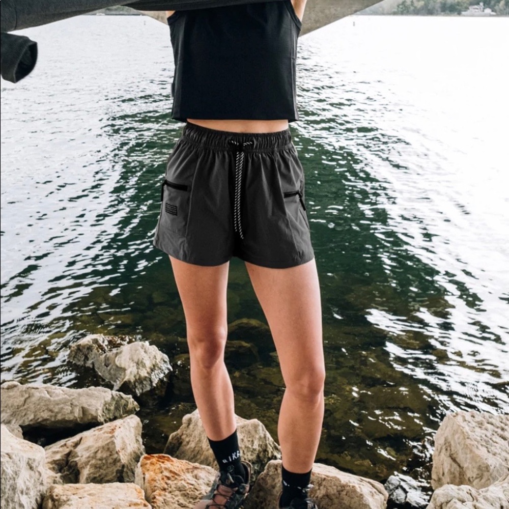 Beardedgoat Summit Short